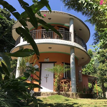Hidden Paradise Guest House Pokhara Exterior photo